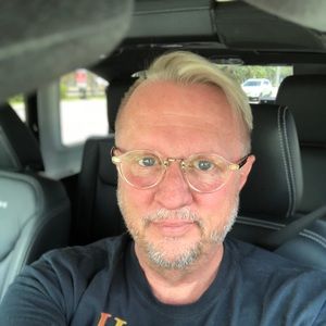 Meet your Posher, Nicholas